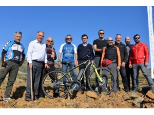 Bisikletçilerden Doğaya 765 Fidan