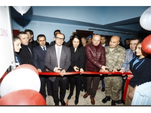 Sınırda Z Kütüphane Açılışı