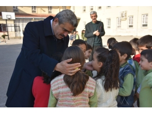 Başkan Alıcık, 15 Temmuz İlkokulu’nu Ziyaret Etti