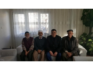 Başkan Yalçın, Kutsal Topraklardan Dönen Vatandaşları Ziyaret Etti