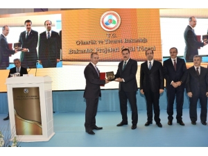 Bakan Tüfenkci, Bakanlık Projeleri Ödül Törenine Katıldı