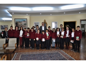 Özkan: “Eğitime Büyük Önem Veriyoruz”