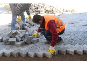 Derbent Mahallesinde Parke Taşı Çalışması