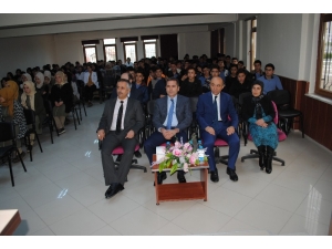 Kaymakam Akdaş, Gençlerle Söyleşi Etkinliğinde Buluştu