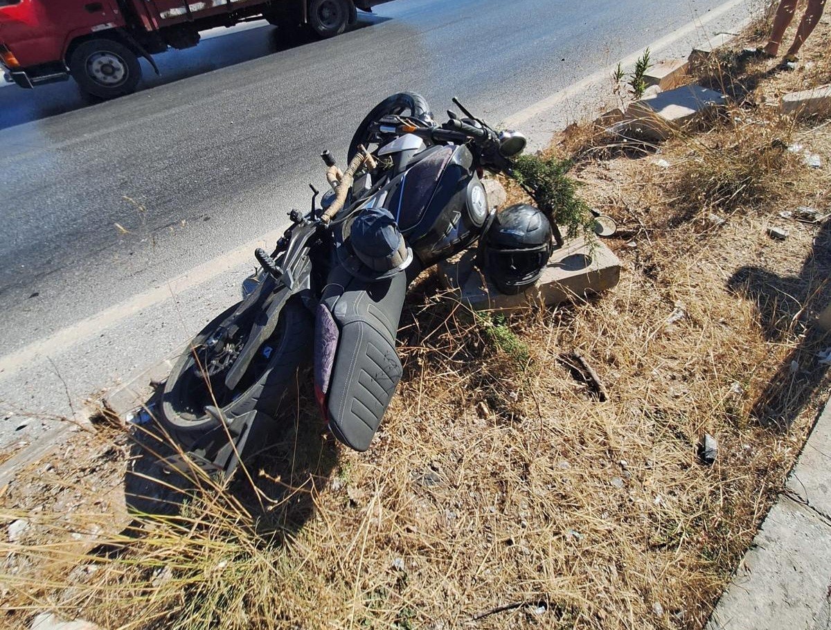 refuje-carpan-motosikletli-genc-hayatini-kaybetti