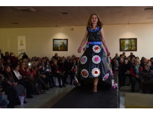 Kursiyer Kadınlar Podyumda Beğeni Topladı