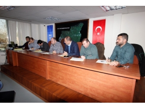 İlçe Yolları Yenileme Çalışmaları Devam Ediyor