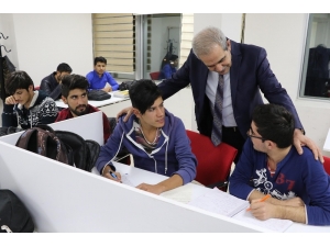 Demirkol Öğrencilerle Buluştu