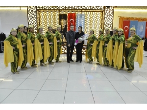 Tepebaşı Belediyesi Çalışanları Yeni Yıl Etkinliğinde Buluştu