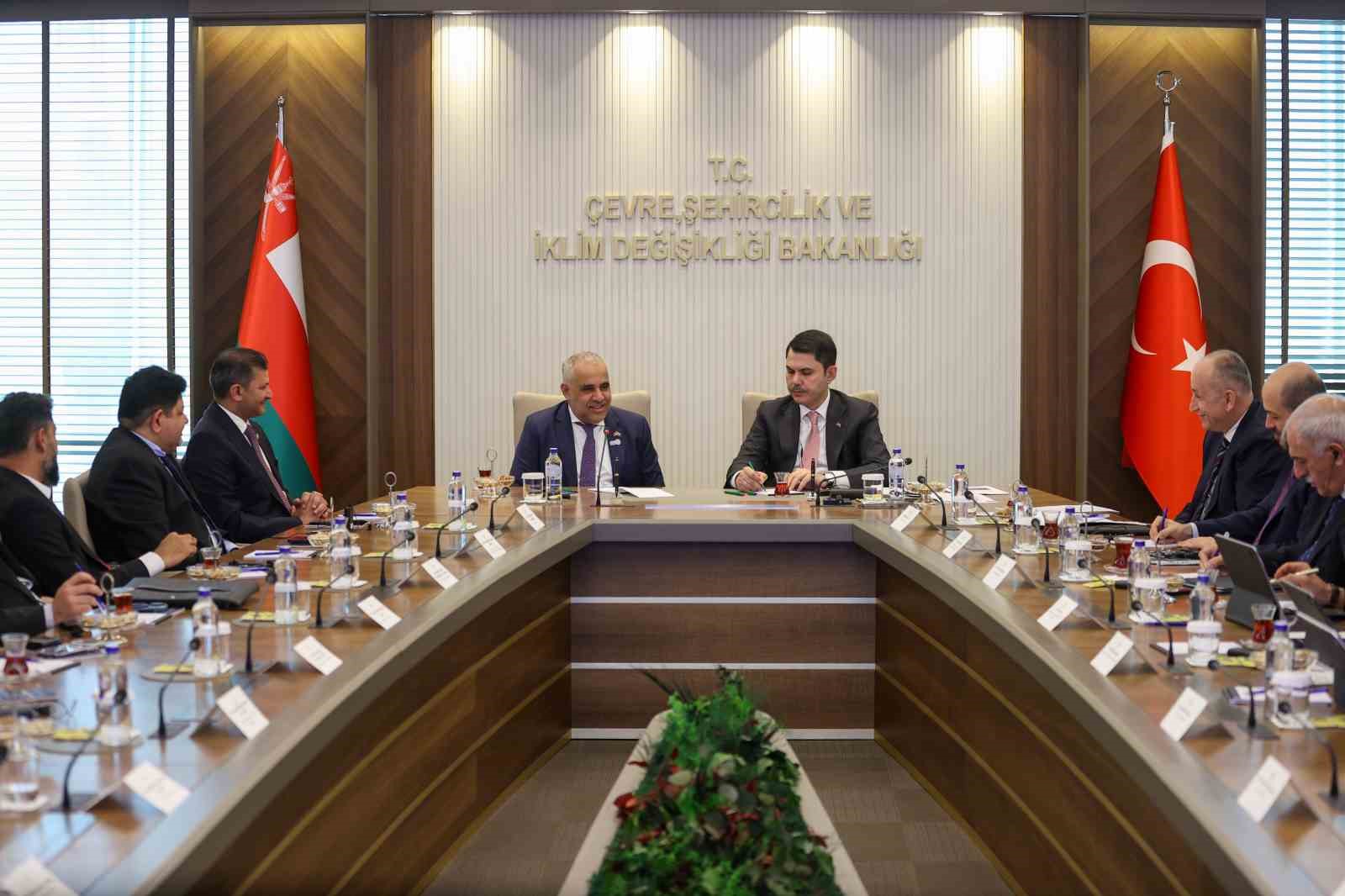 turkiye-ile-umman-arasinda-konut-ve-kentsel-planlama-alaninda-mutabakat-zapti-imzalandi