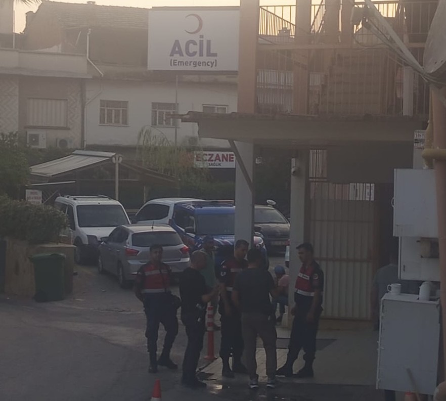 izmir-de-trafik-kazasi-2-yarali