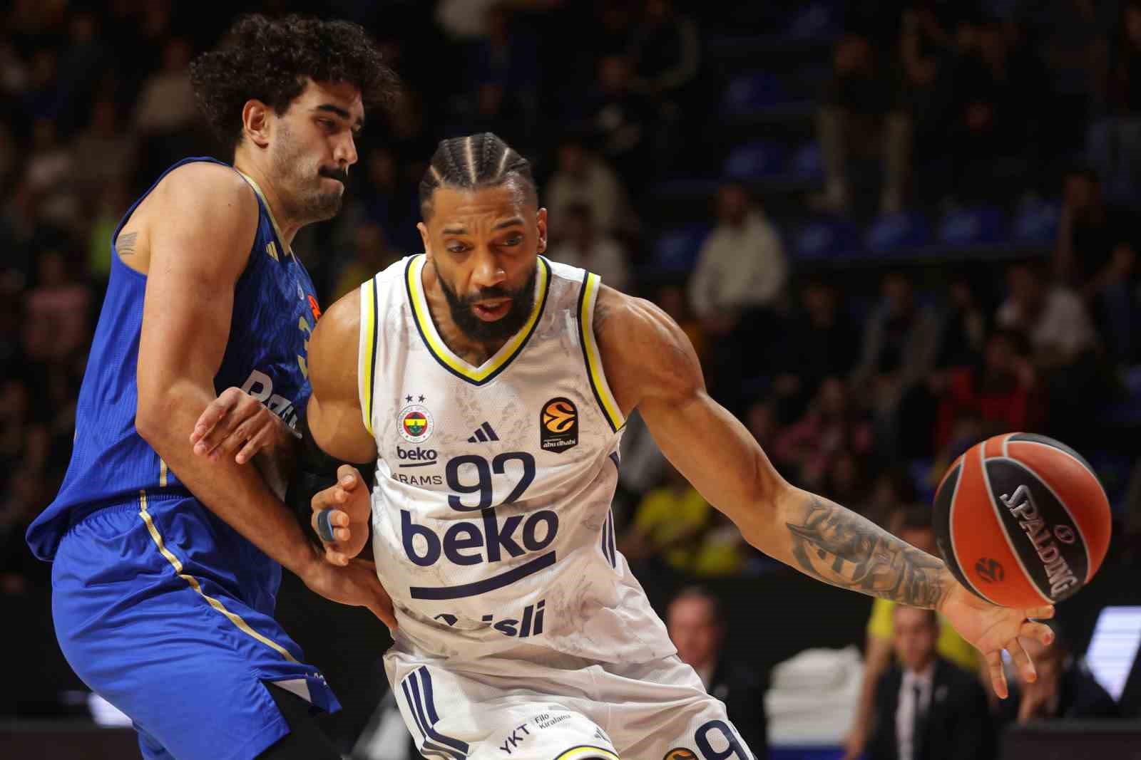fenerbahce-beko-khem-birch-ile-yollarini-ayirdi