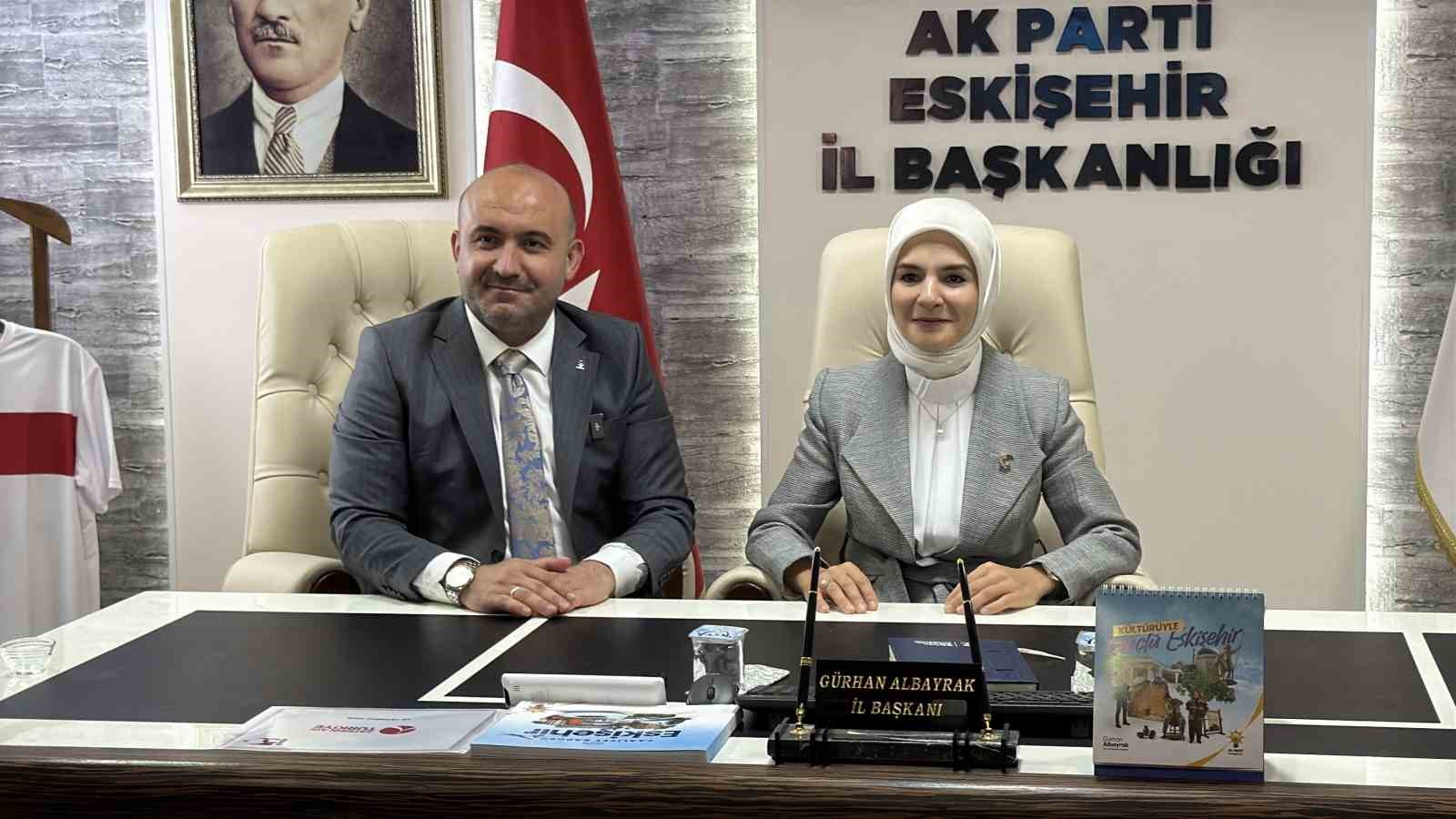 bakan-goktas-ak-parti-eskisehir-il-baskanligi-ni-ziyaret-etti