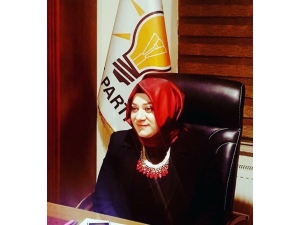 Ak Parti Erzurum Kadın Kolları Başkanı Hilal Demir İstifa Etti