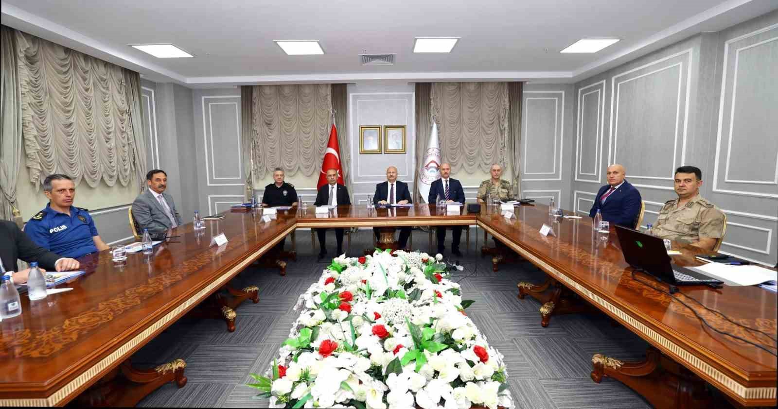 adiyaman-da-universitelerde-huzur-ve-guvenlik-toplantisi-yapildi