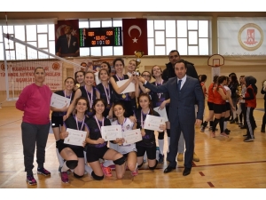 Okul Sporları Voleybol Genç Kızlar A Grubu Müsabakaları Sona Erdi