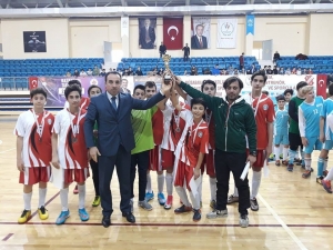 Okul Spor Futsal Yıldızlar Erkek Müsabakaları Sona Erdi