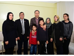 Vali Yerlikaya’dan Şehit Ailelerine Ziyaret