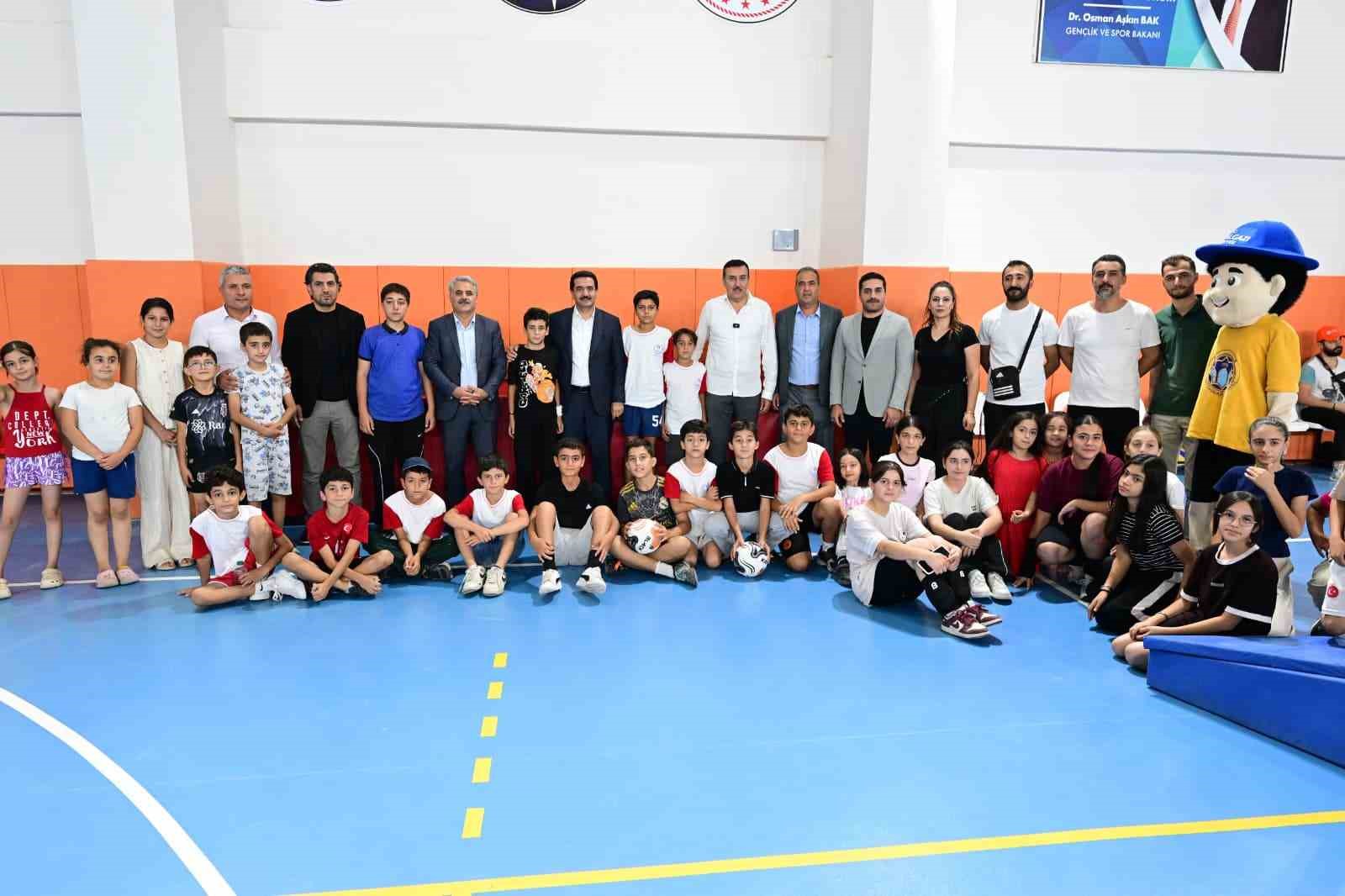 battalgazi-de-yaz-spor-okullari-kapanis-toreni-duzenlendi