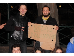 Yılbaşında Bedava Muhabbet