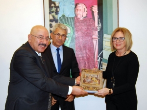 Alman Ve Türk Çiftten "Geçmişten Bugüne" Temalı Resim Sergisi