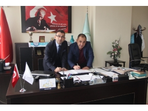 Burhaniye’de Turizm Master Planı Sözleşmesi İmzalandı