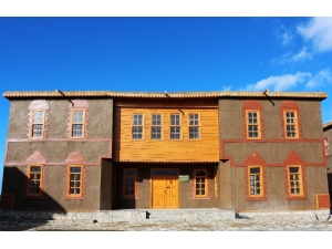 Tarihi Van Evleri Ziyaretçilerini Geçmişe Götürecek