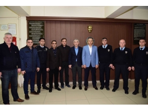 Vali Yerlikaya Yeni Yılı Polislerle Geçirdi