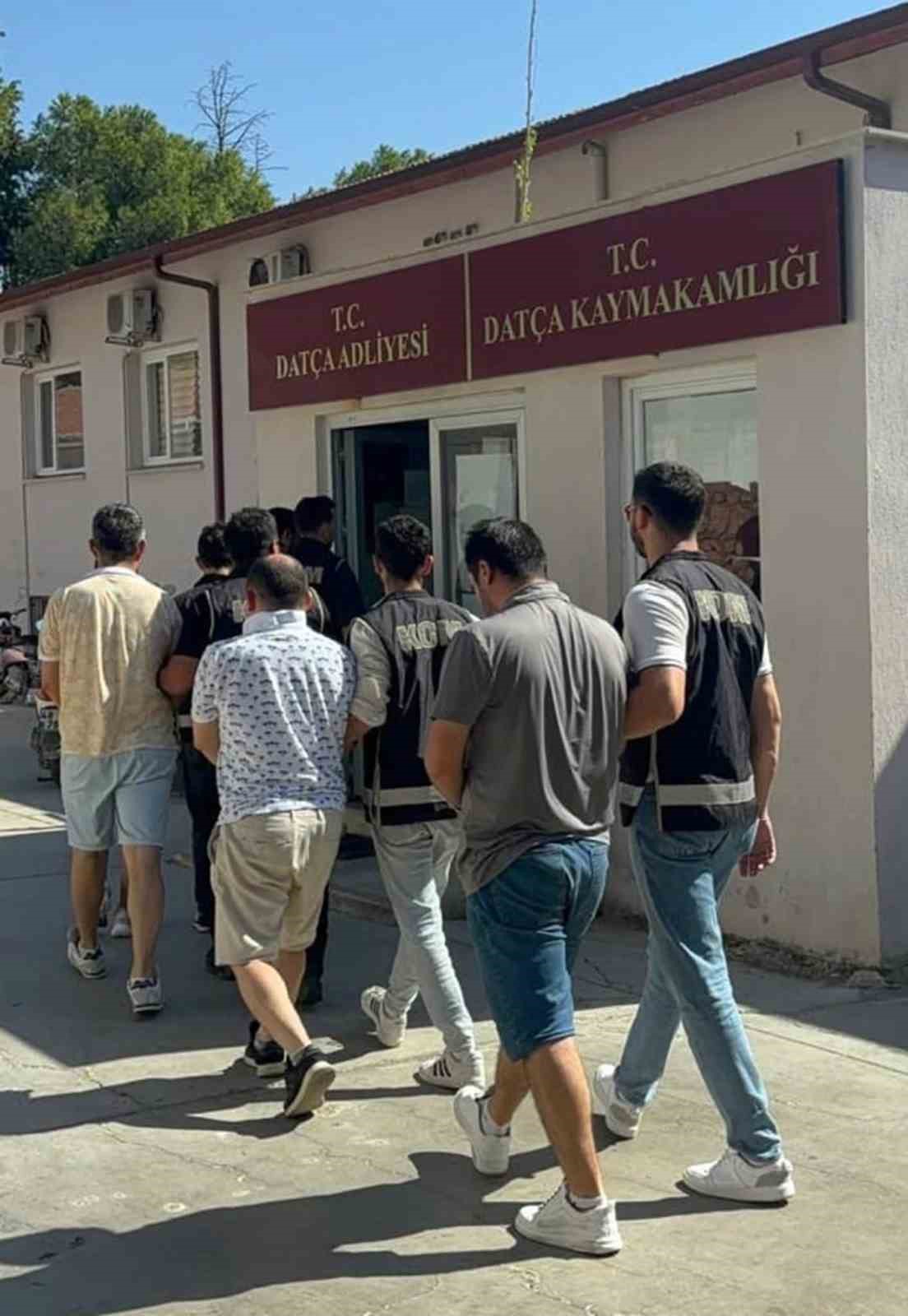 yurt-disina-kacmaya-calisan-feto-uyeleri-yakalandi