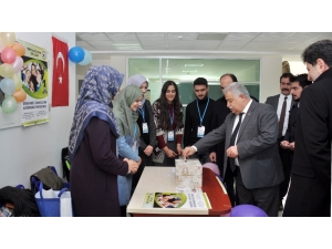 Neü’lü Gençler İlkokula Kütüphane Kurdu