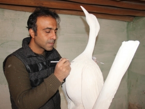 Masalları Heykellerine Yansıtıyor