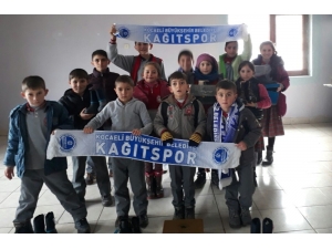 Kağıtsporlu İzcilerden Örnek Davranış