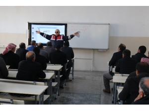 Servis Şoförlerine “İyi Dersler Şoför Amca” Eğitimi