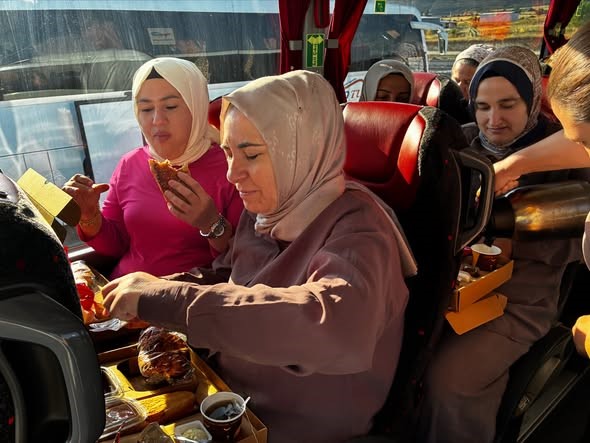 babadag-belediyesi-kadinlari-denizle-bulusturuyor
