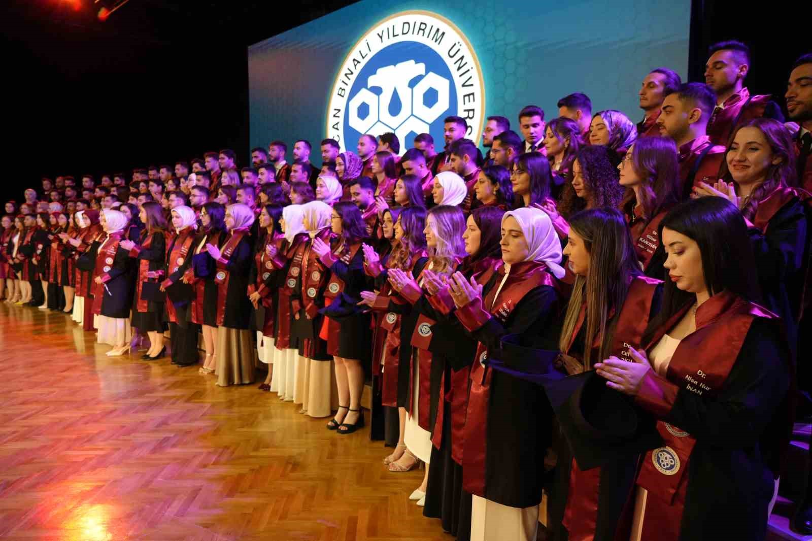 ebyu-tip-fakultesinde-mezuniyet-basari-siralamasi-kriterleri-degisti