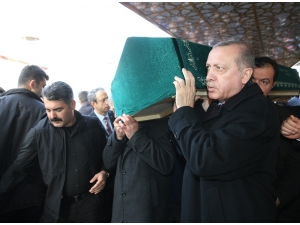Cumhurbaşkanı Erdoğan, Kas Hastalığından Hayatını Kaybeden Gencin Cenazesine Katıldı