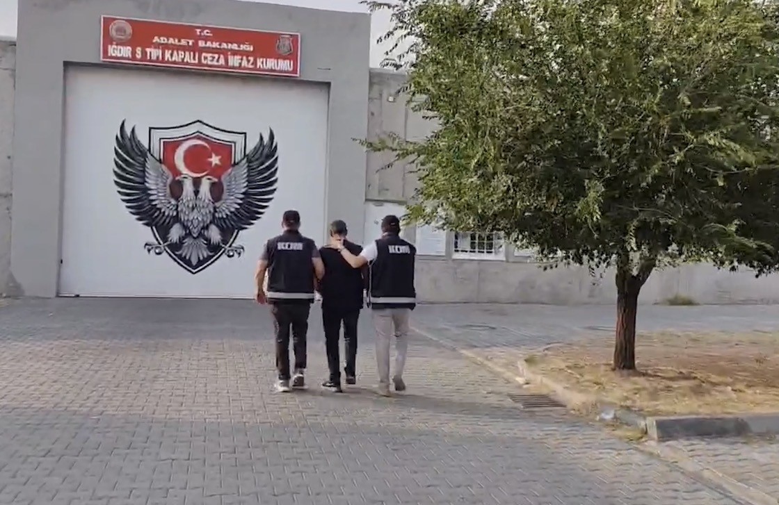 igdir-da-ise-yerlestirme-vaadiyle-dolandiricilik-iddiasi-1-tutuklama