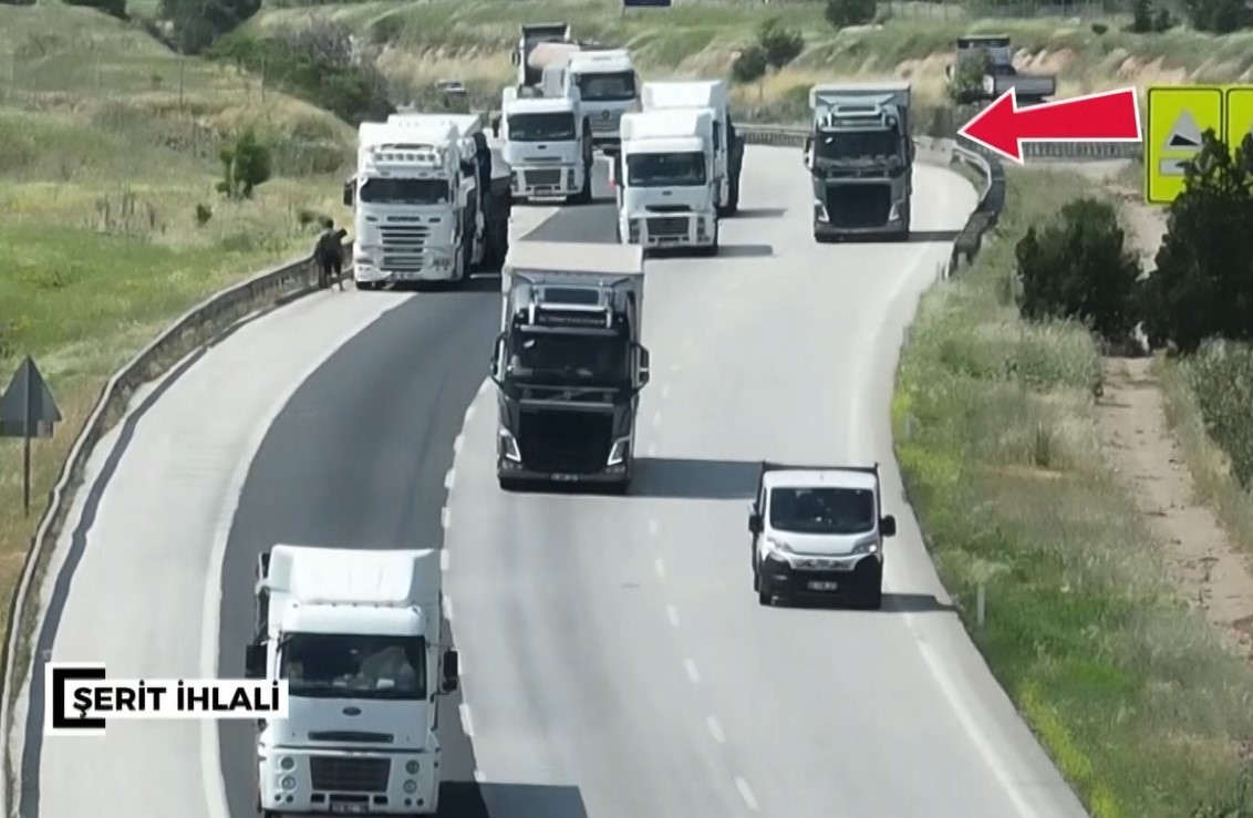 jandarmadan-dron-destekli-trafik-denetimi-bin-700-araca-ceza