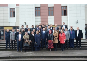 Ak Parti Düzce İl Yönetimi Mazbatasını Aldı