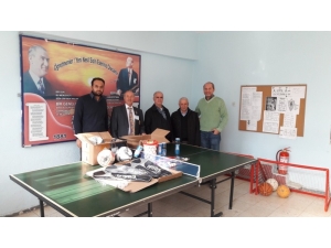 Köy Öğrencileri Sevindirdi