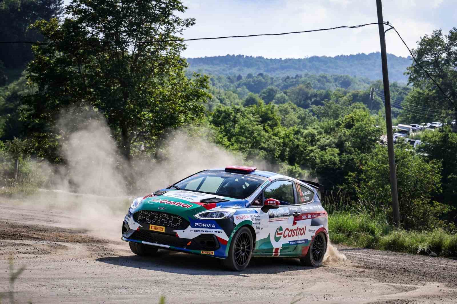 castrol-ford-team-turkiye-nin-genc-pilotlari-kapadokya-rallisi-nde-start-aliyor