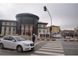 Polisevi İle Kültür Ve Kongre Merkezi Kavşakları Trafiğe Açıldı