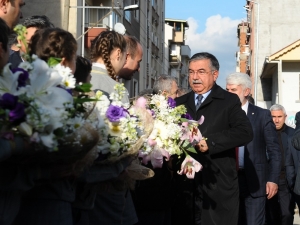 Bakan Yılmaz: "Yüzde 12’ye Türkiye’yi Getirenler Şimdi Bizleri Eleştiriyorlar"