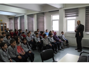 Gazi Ahmet Muhtar Paşa Ortaokulu Öğrencilerine Mehmetçik Vakfı’nı Anlattı