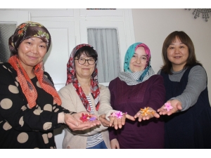 Japon Kadınların El İşi Merakı