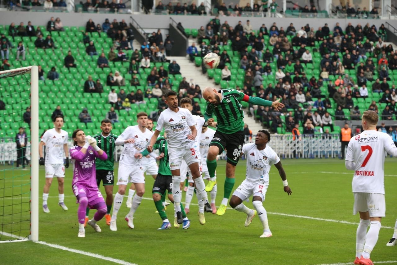 aliaga-fk-burak-bekaroglu-ile-ilgileniyor