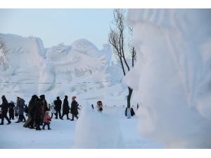 Çin’de Harbin Uluslararası Buz Ve Kar Heykel Festivali