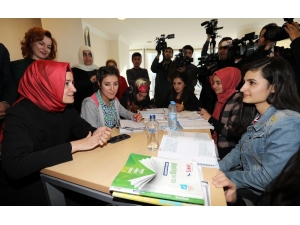 Bakan Kaya’dan Öğrencilere Tavsiyeler