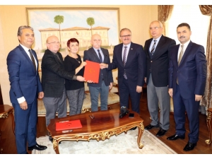 Babalarının ‘Okul’ Vasiyetini Yerine Getirdiler