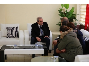 Başkan Demirkol, Halk Gününde Vatandaşlarla Görüştü